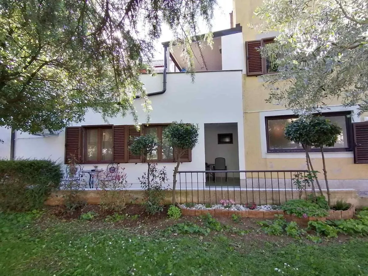 Apartments Pepe Novigrad